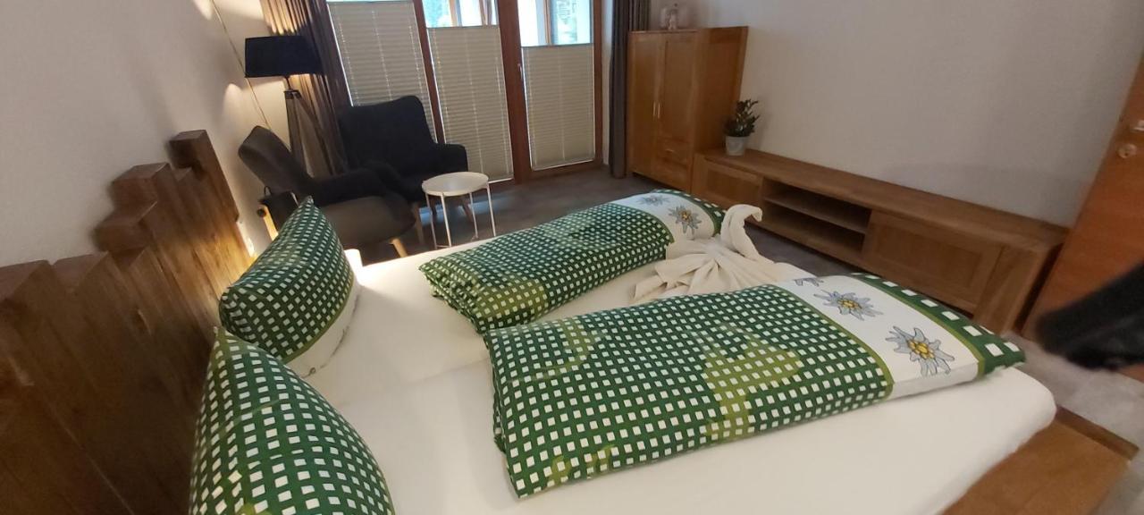 Zugspitzchalets Biberwier Extérieur photo